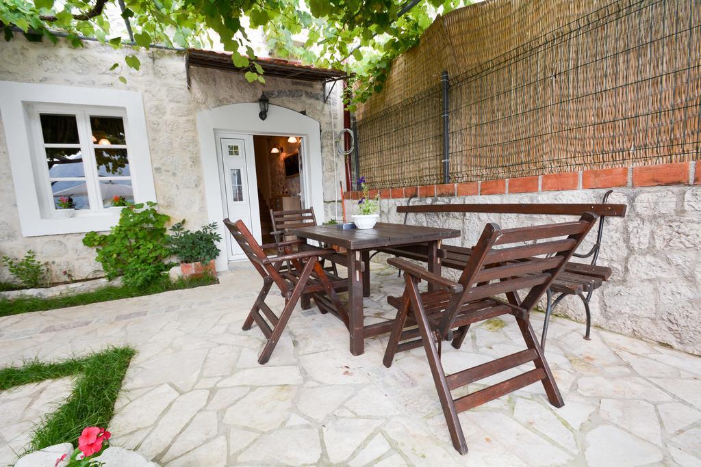 Apartments Krivokapic Пераст Екстериор снимка